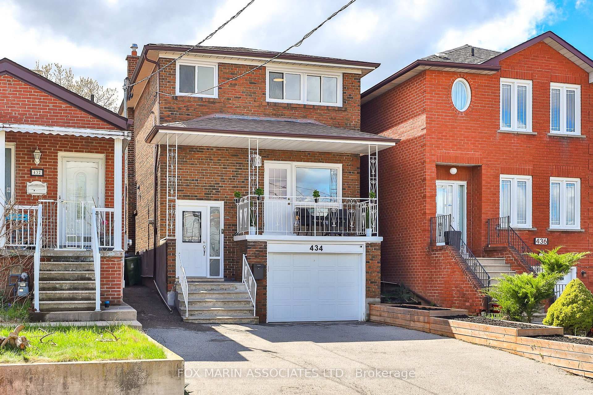 434 Westmount Avenue photo 2
