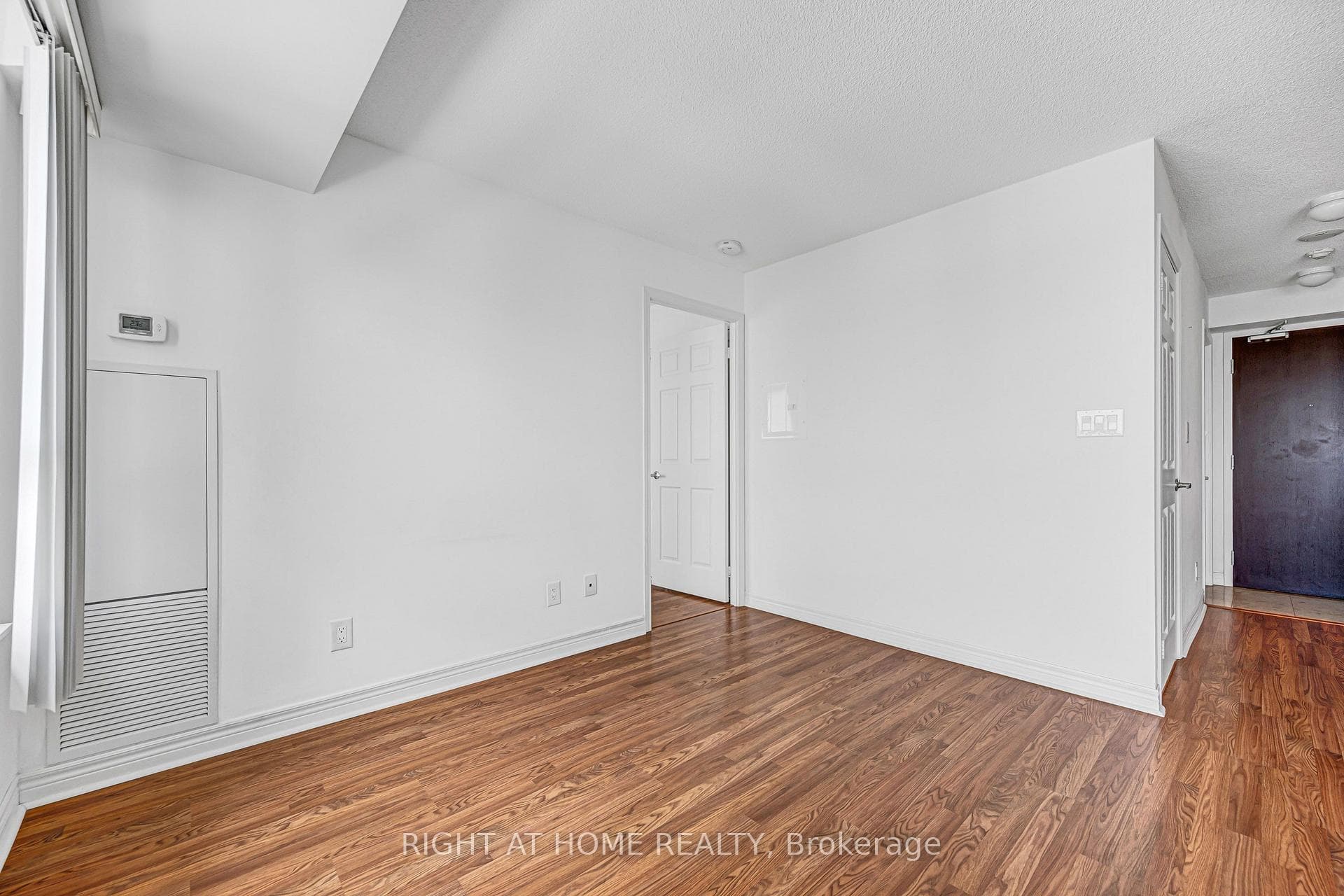 208 Enfield Place Unit #2902 photo 23