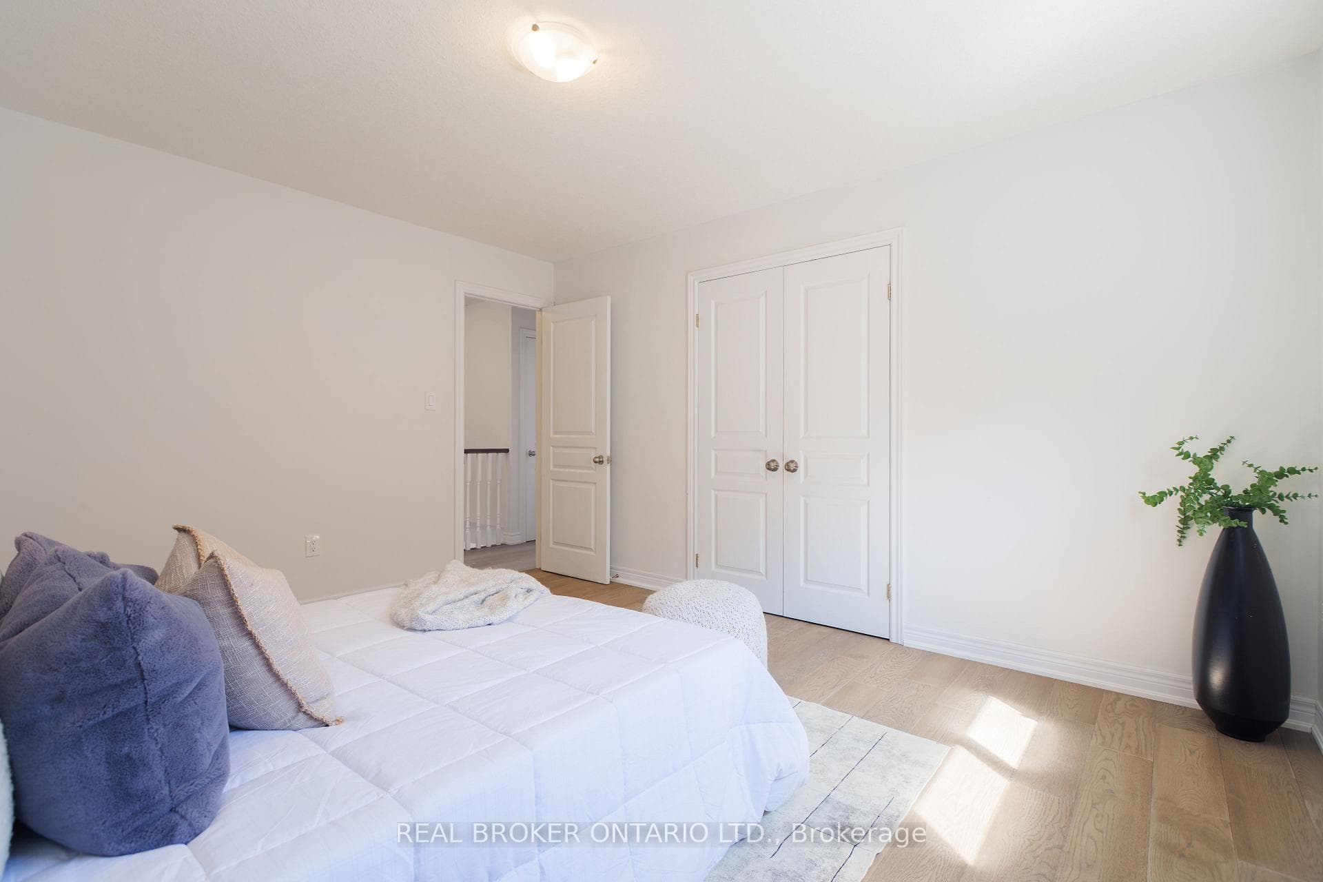 83 Benedict Place photo 37