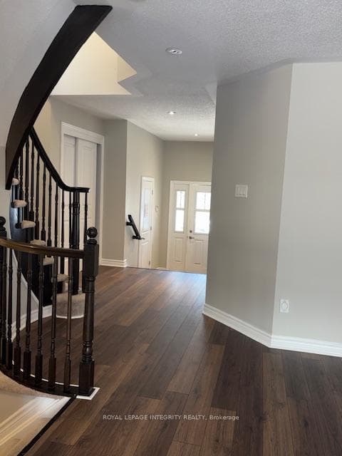 29 Fallengale Crescent photo 8