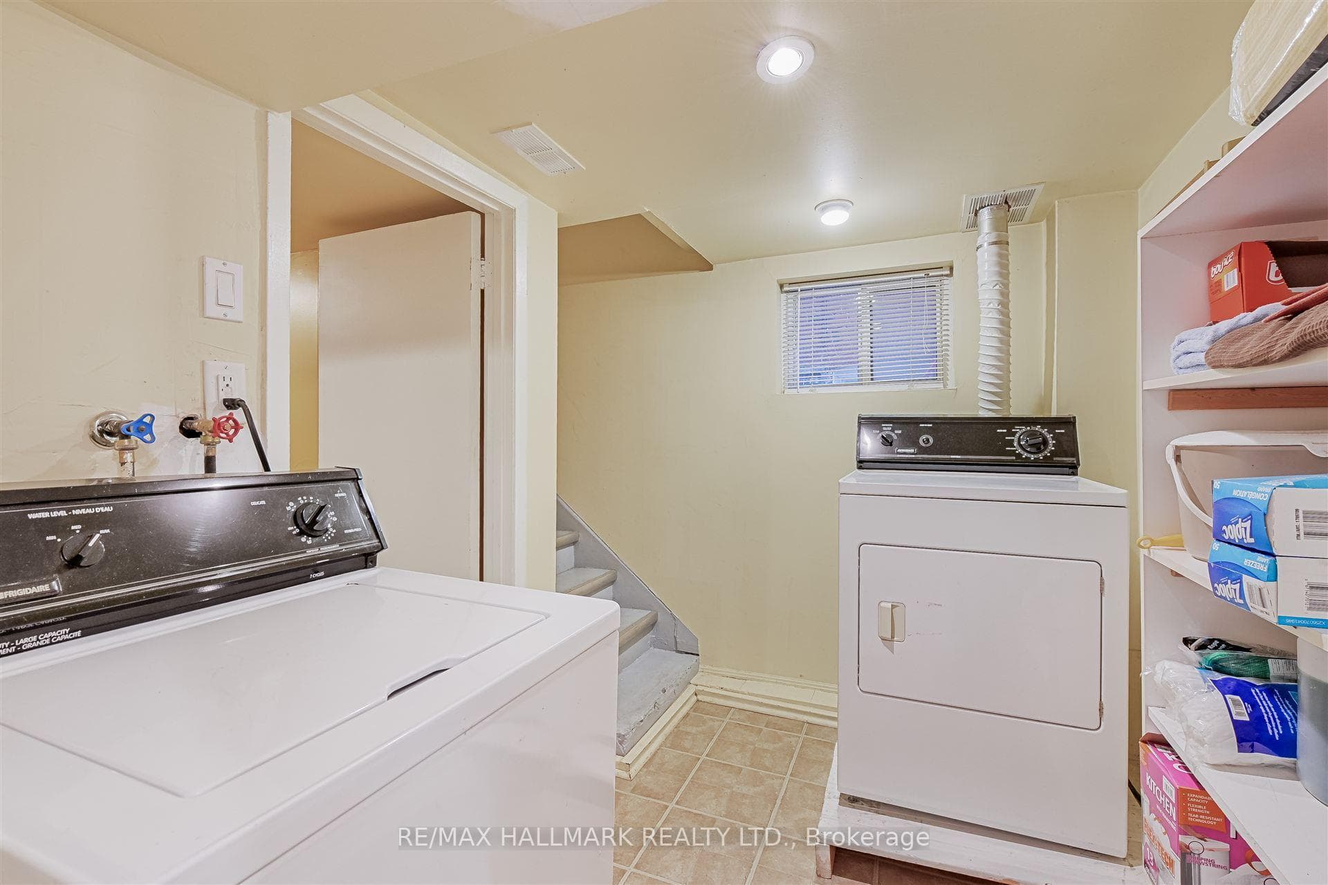 252 Winona Drive photo 37