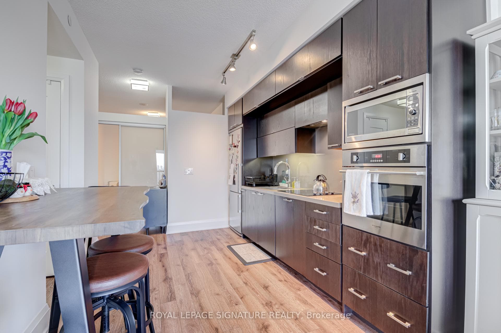 120 Harrison Garden Boulevard Unit 721 photo 14