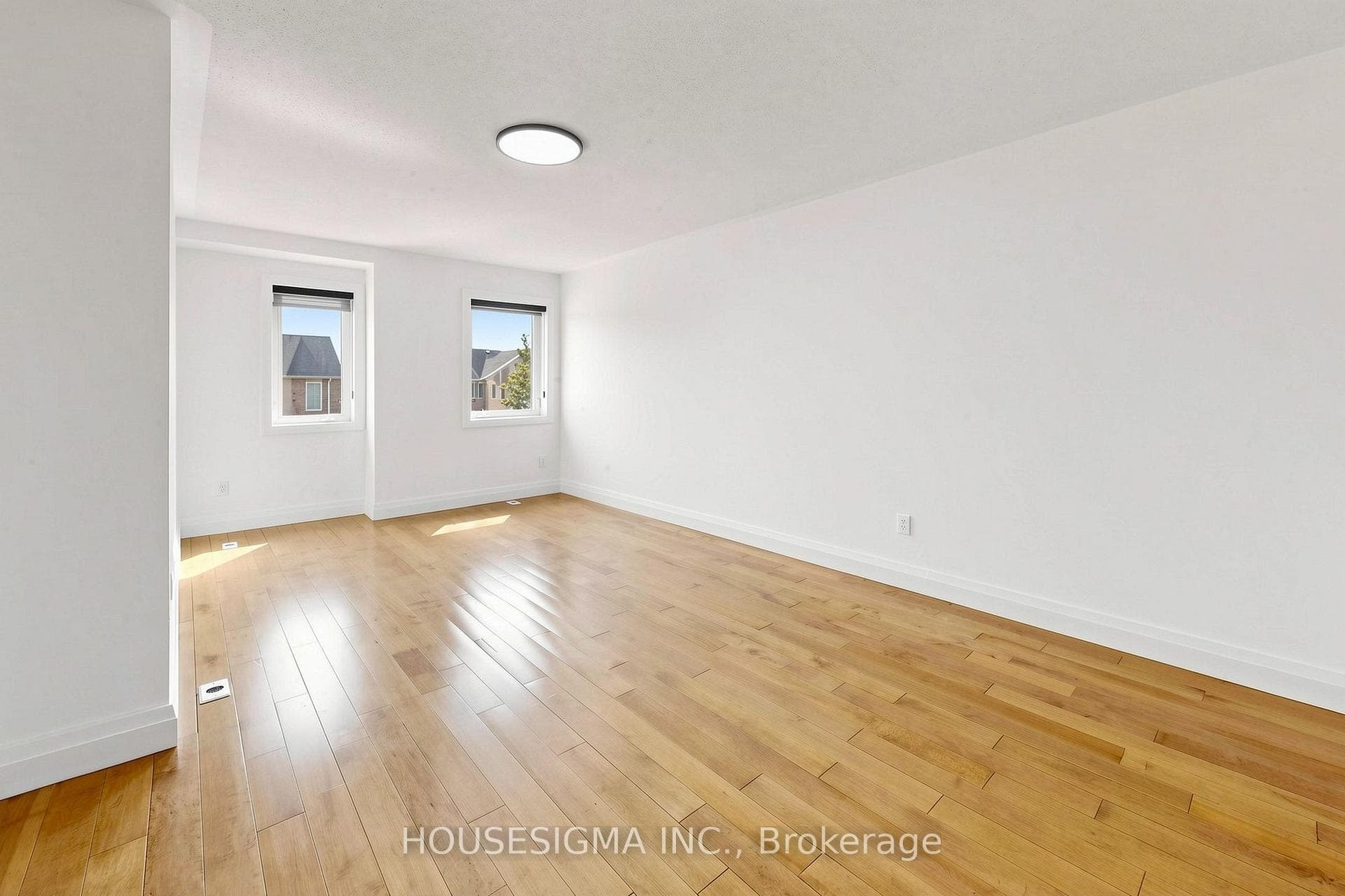 83 Mondeo Drive Unit 220 photo 24