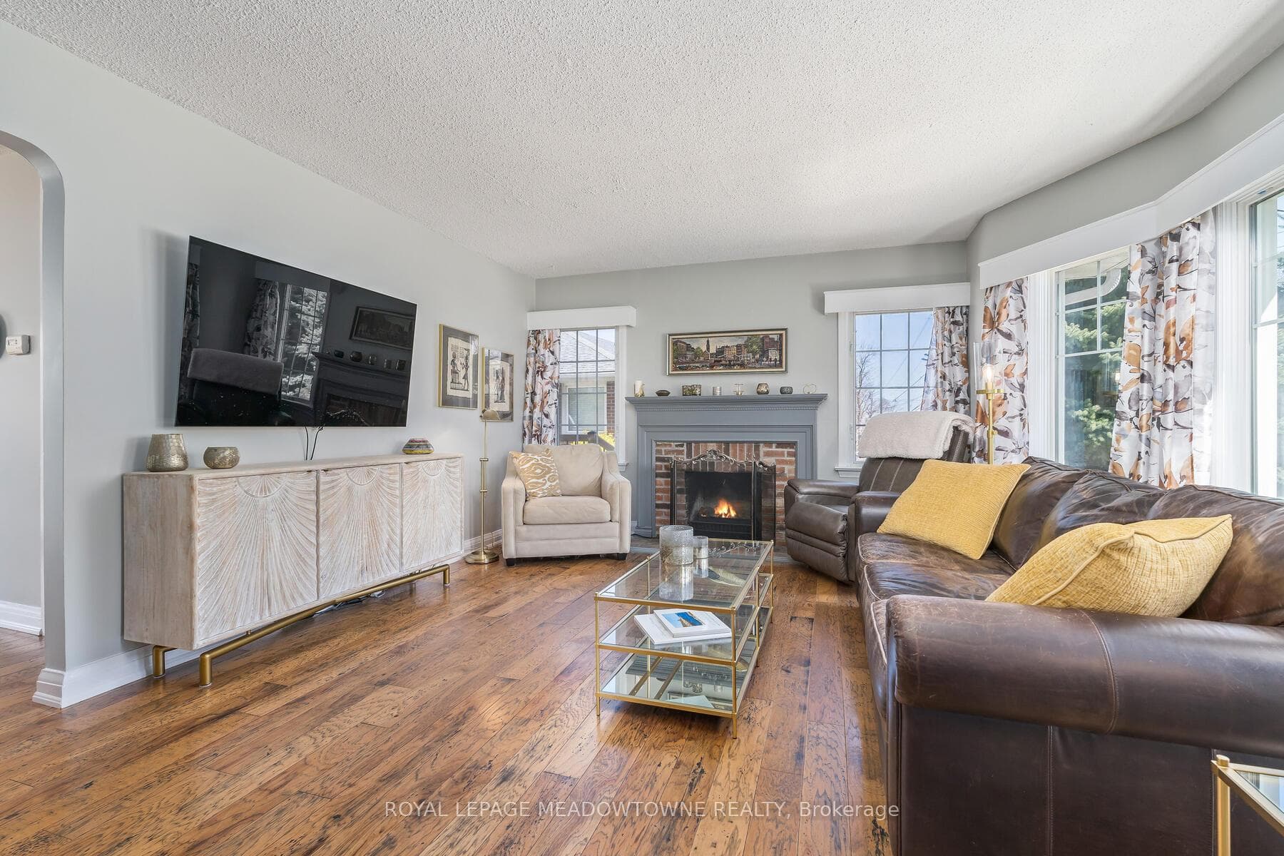 284 Maple Avenue photo 8