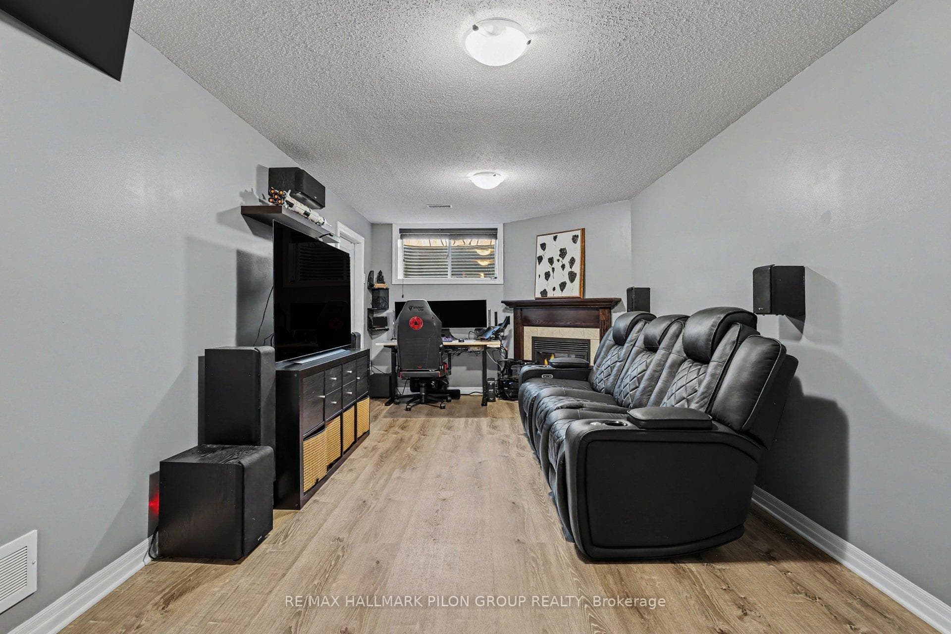 673 Spring Valley Drive photo 20