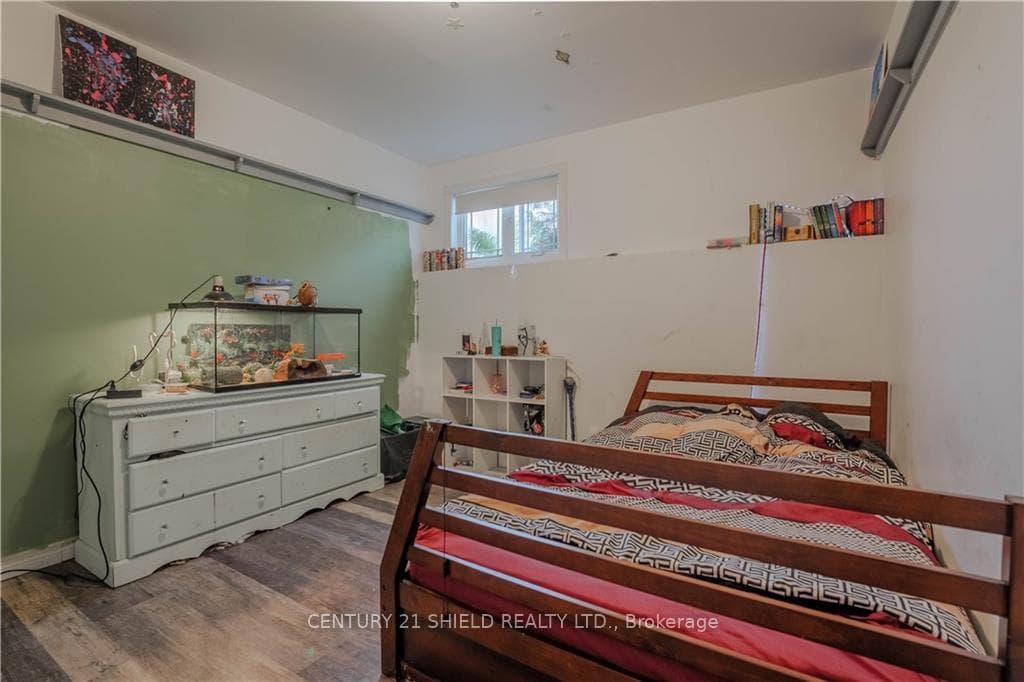 5540 MEADOWBROOK Drive photo 28
