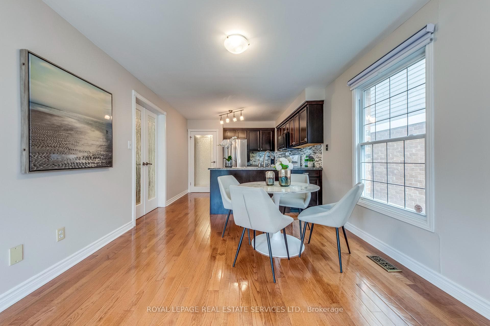 3390 Chartrand Crescent photo 18