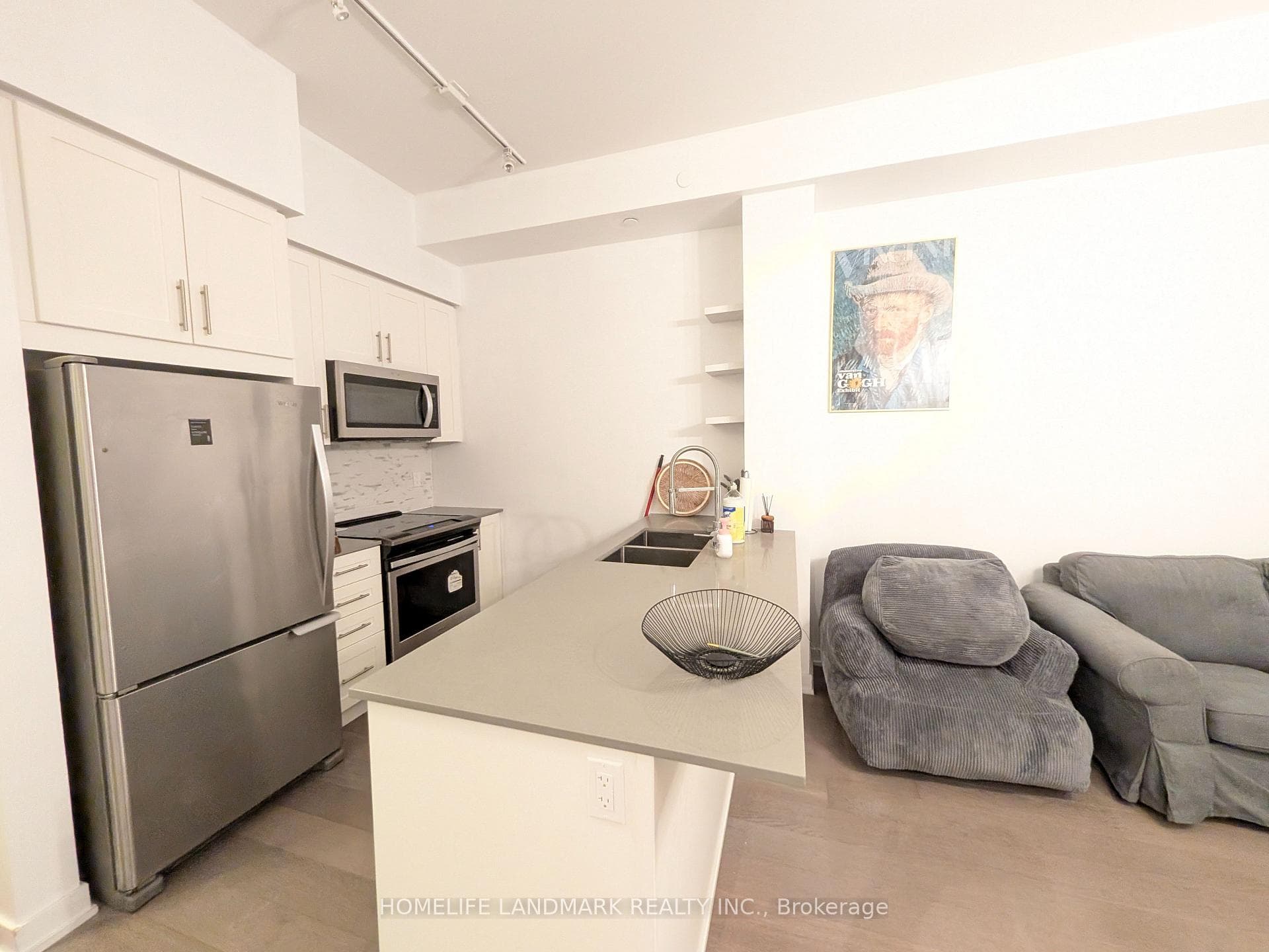 4055 Parkside Village Drive Unit 424 photo 4