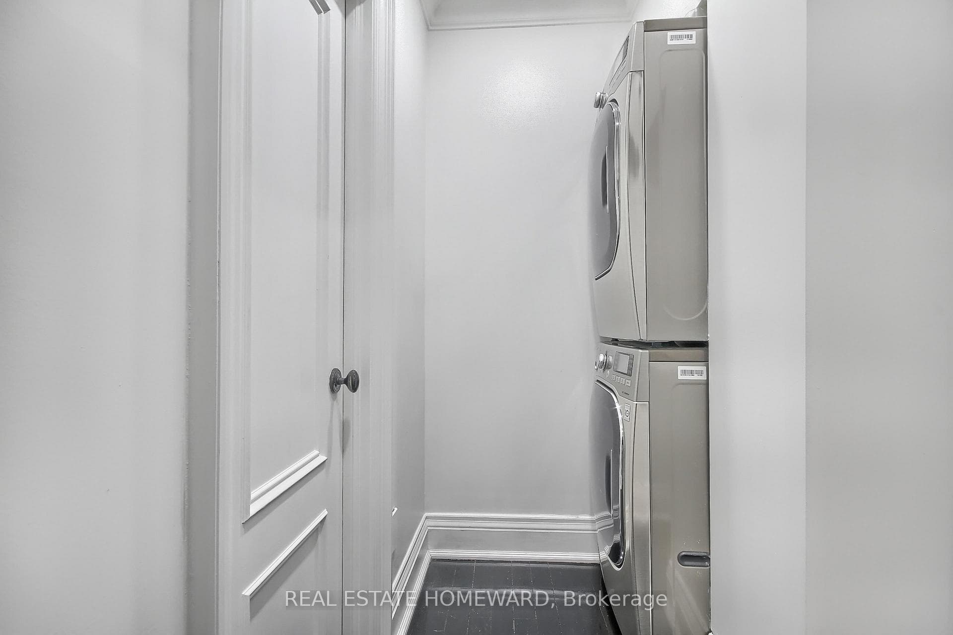 40 Whitehall Road photo 9