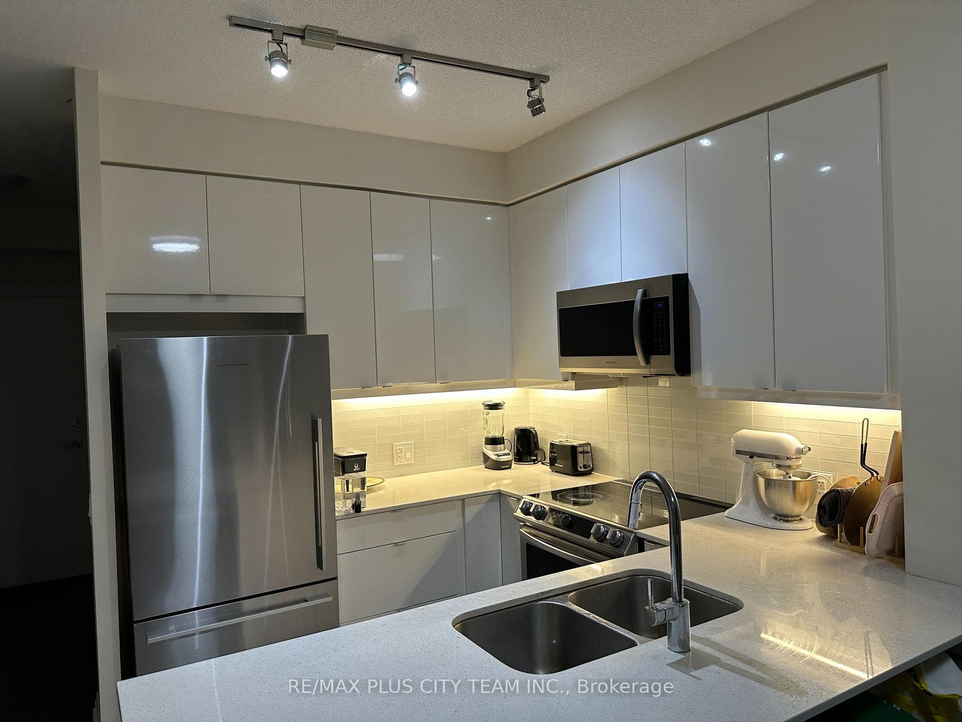 50 Thomas Riley Road Unit 408 photo 5