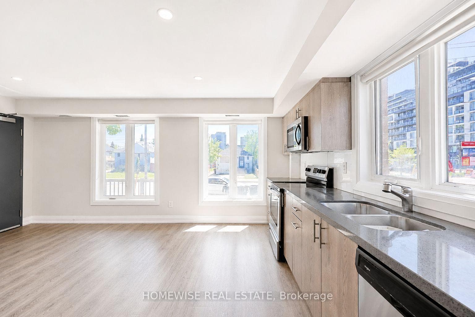 814 Glencairn Avenue Unit 102 photo 3