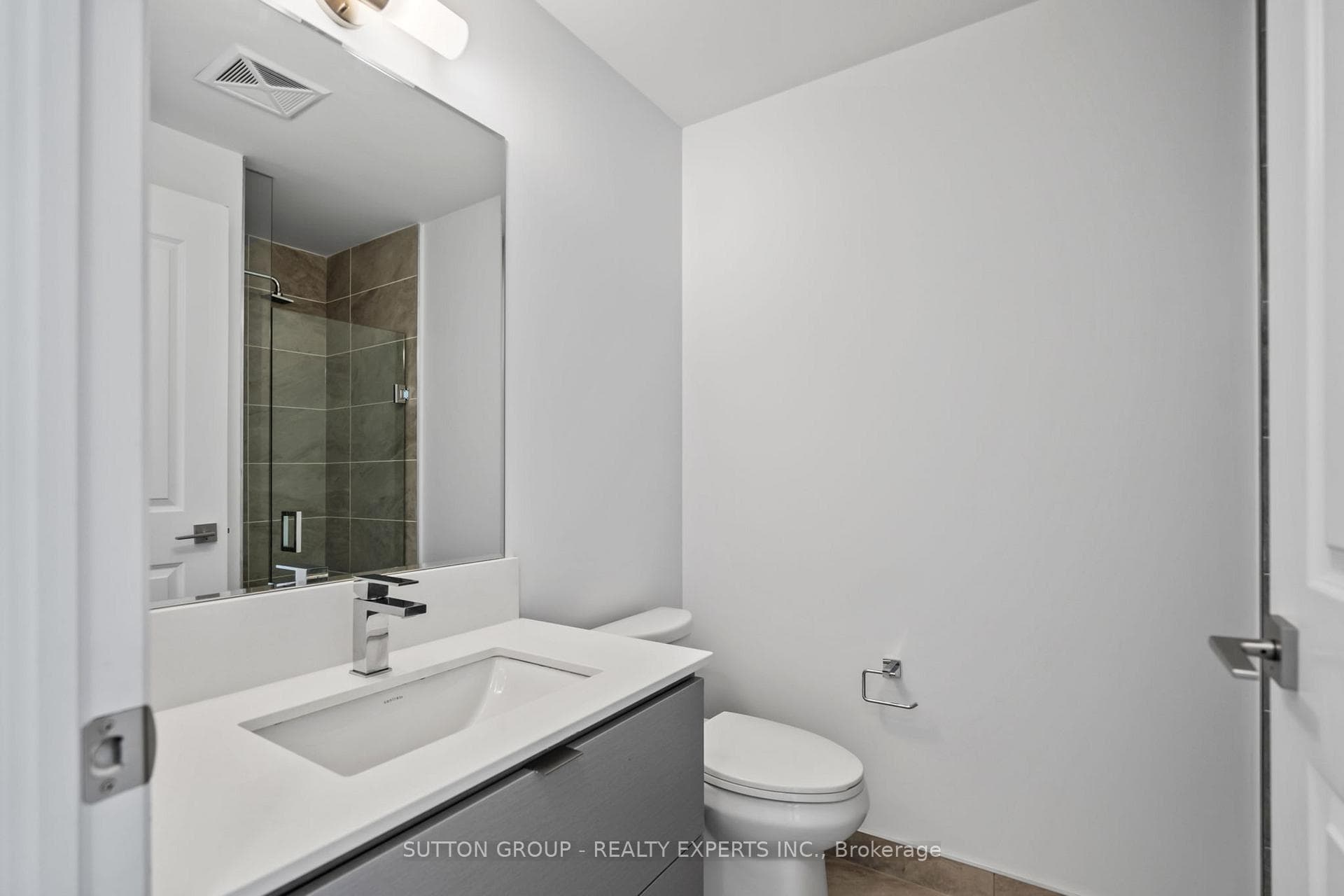 36 Elm Drive Unit 1409 photo 10