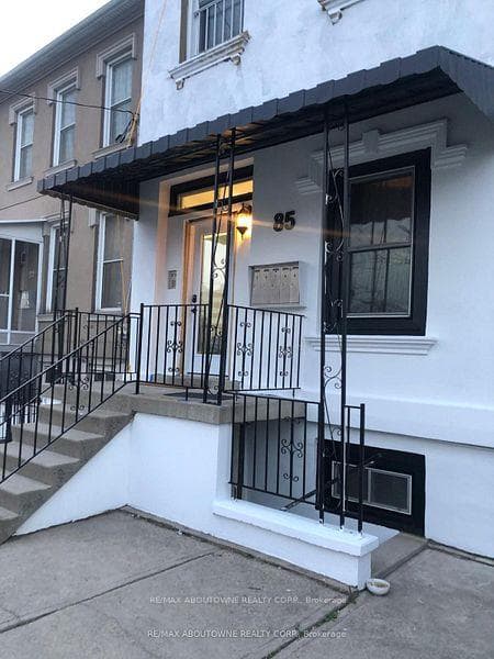 85 Wilson Street photo 2