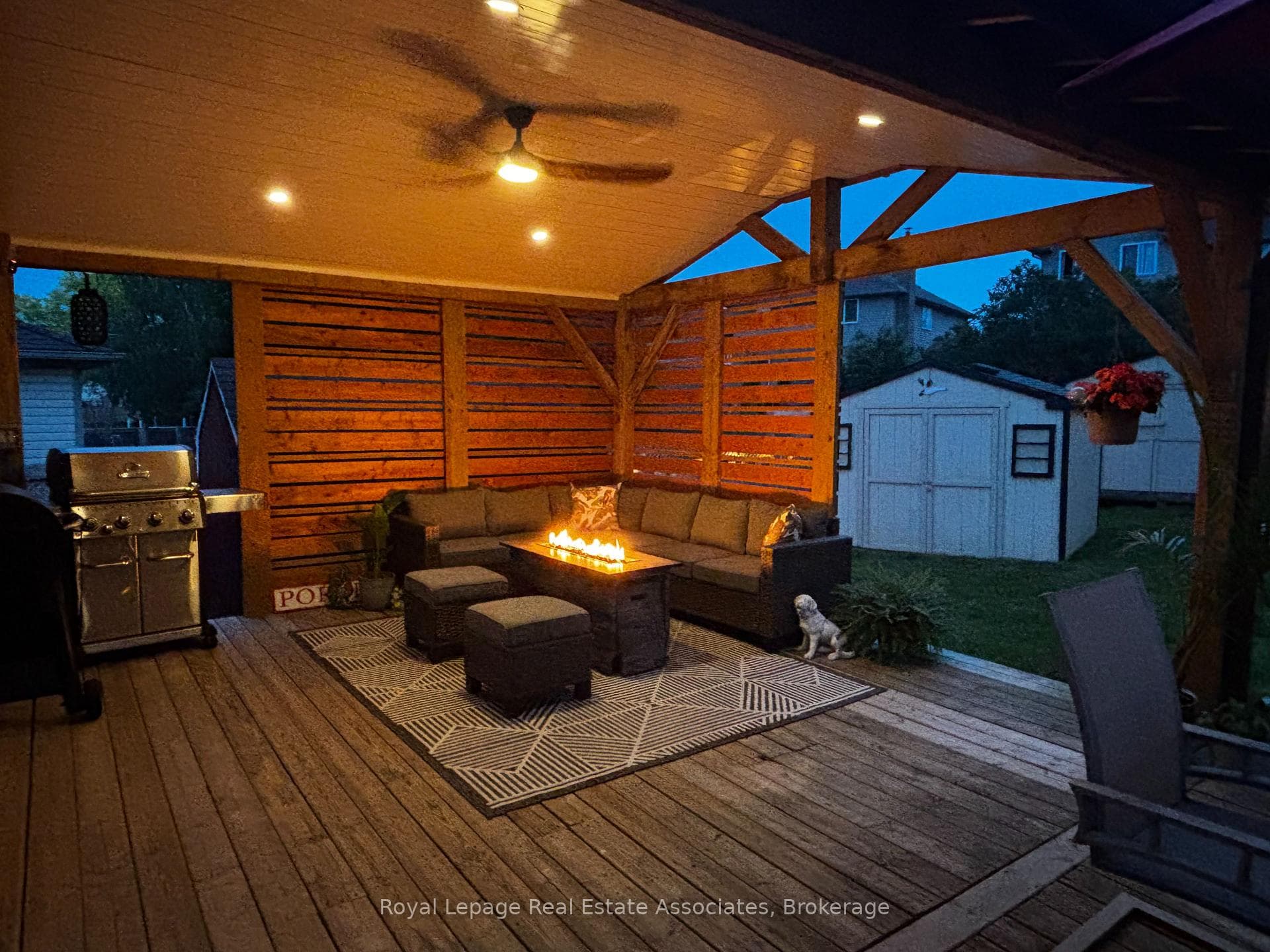 216 Fennel Street photo 34