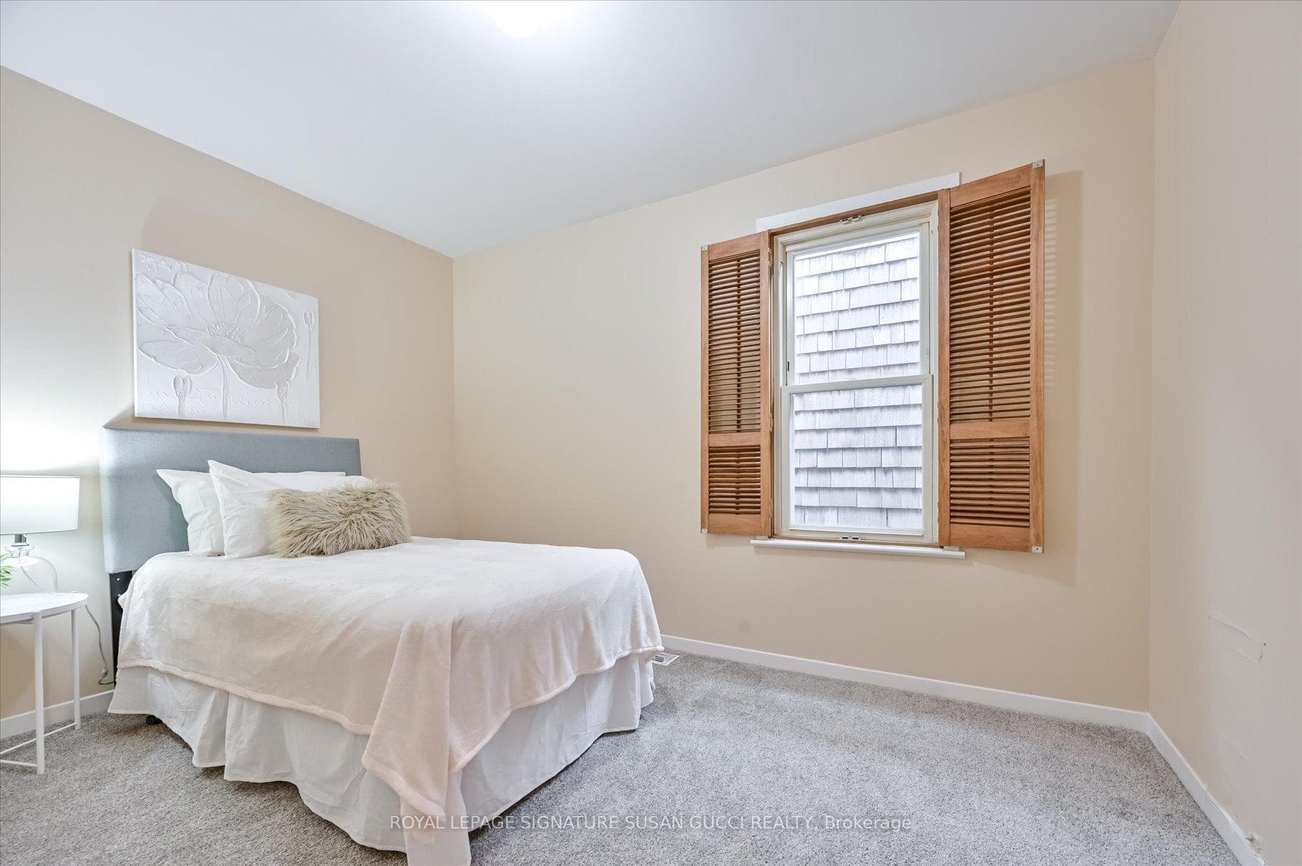 Middle bedroom - #2
