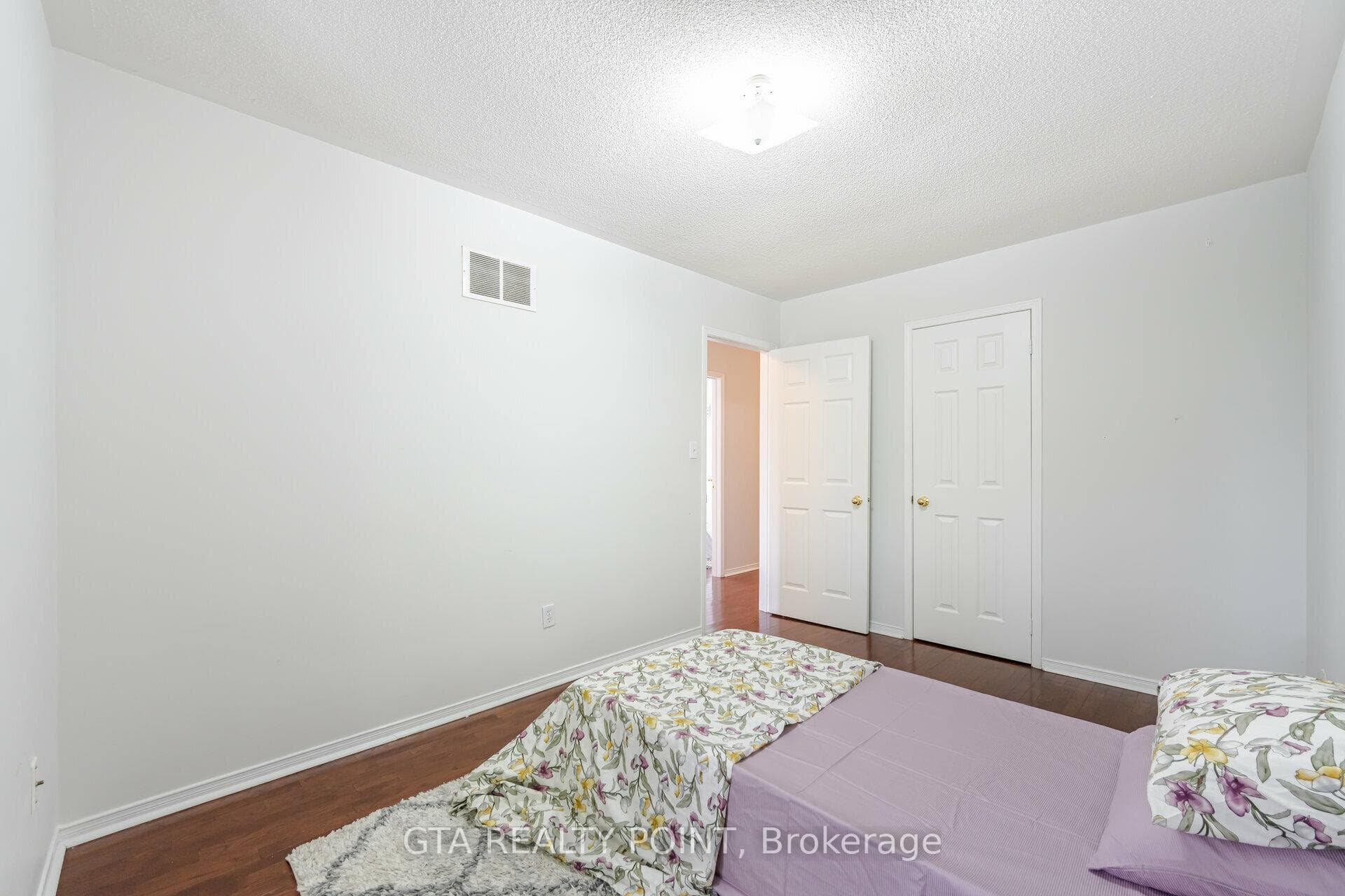 843 Bethany Crescent photo 27