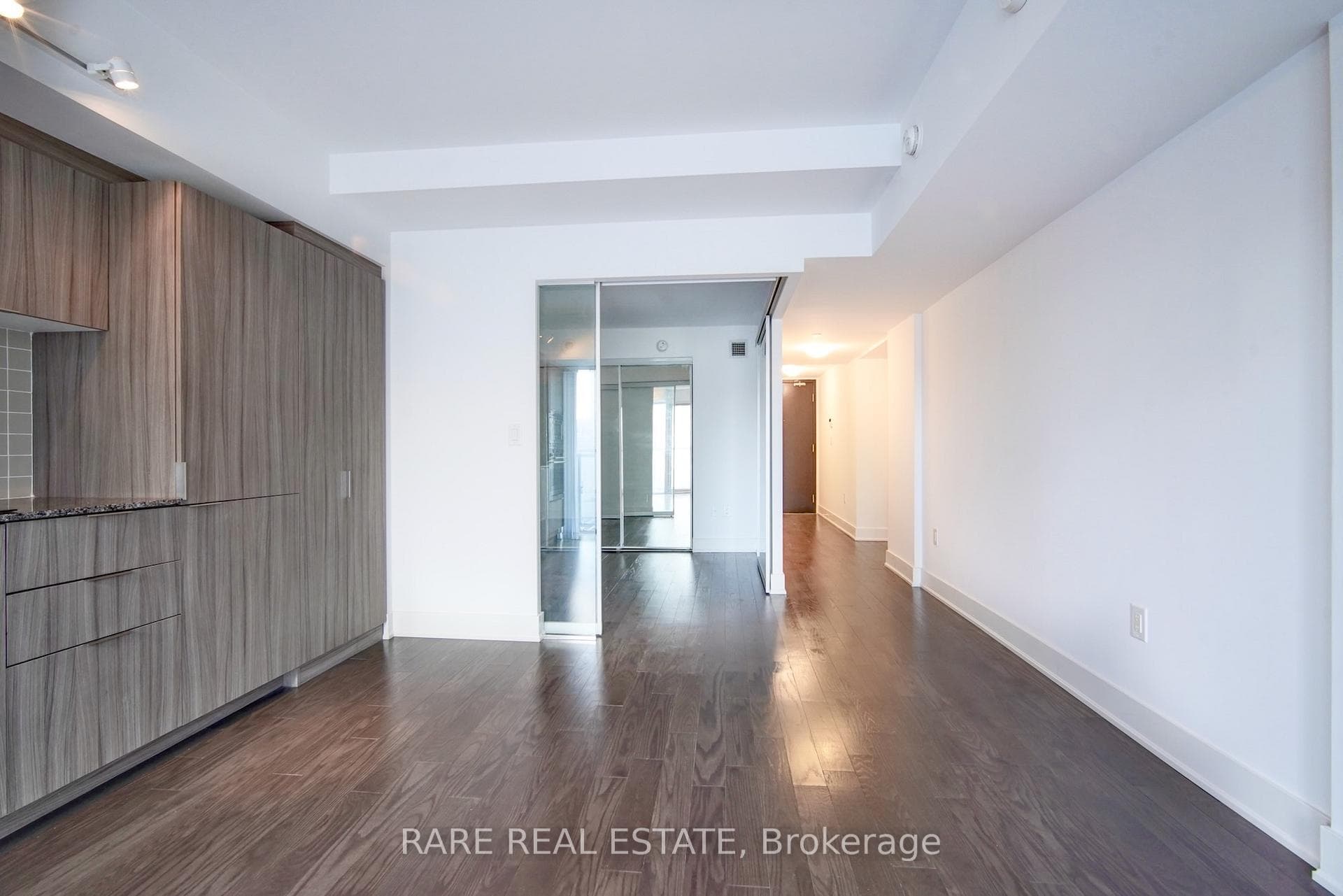 955 Bay Street Unit 1002 photo 6