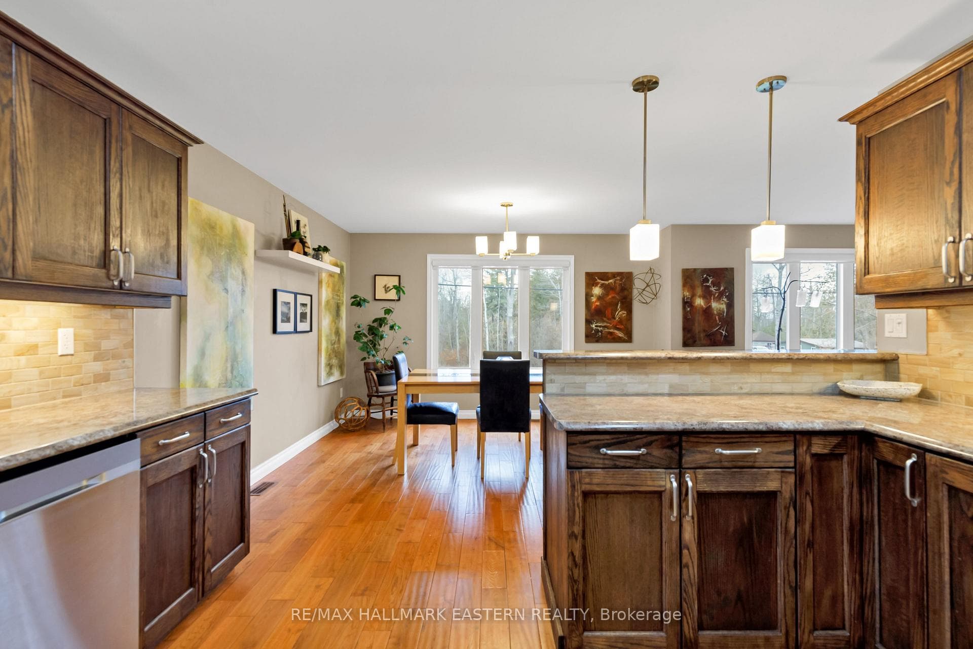 55 Goodman Road photo 22