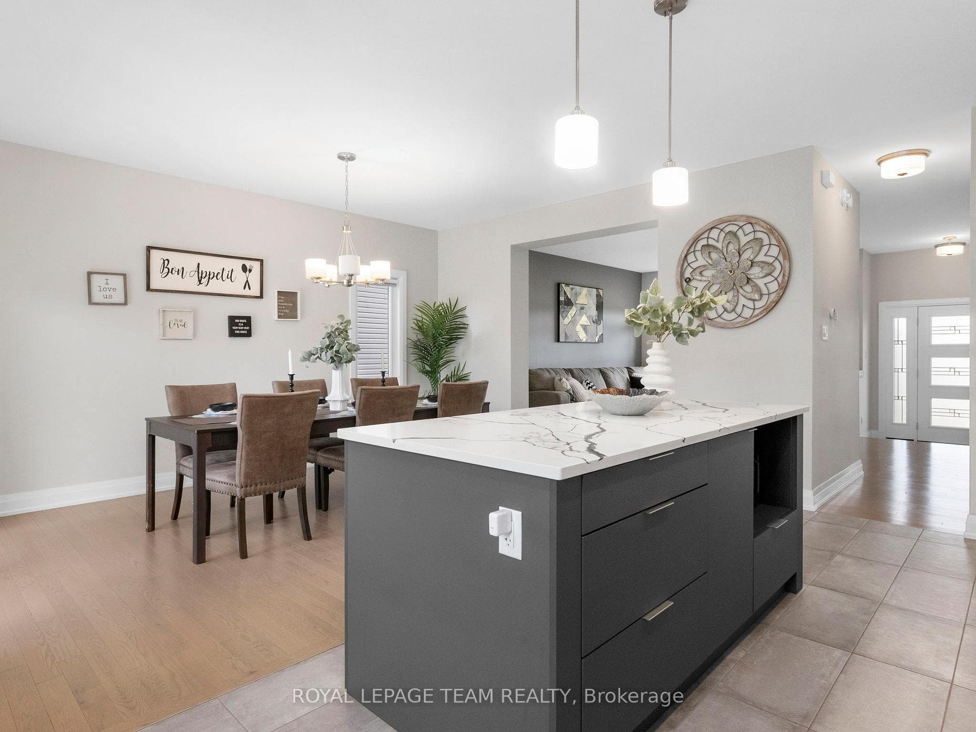 149 ARGILE Street photo 9