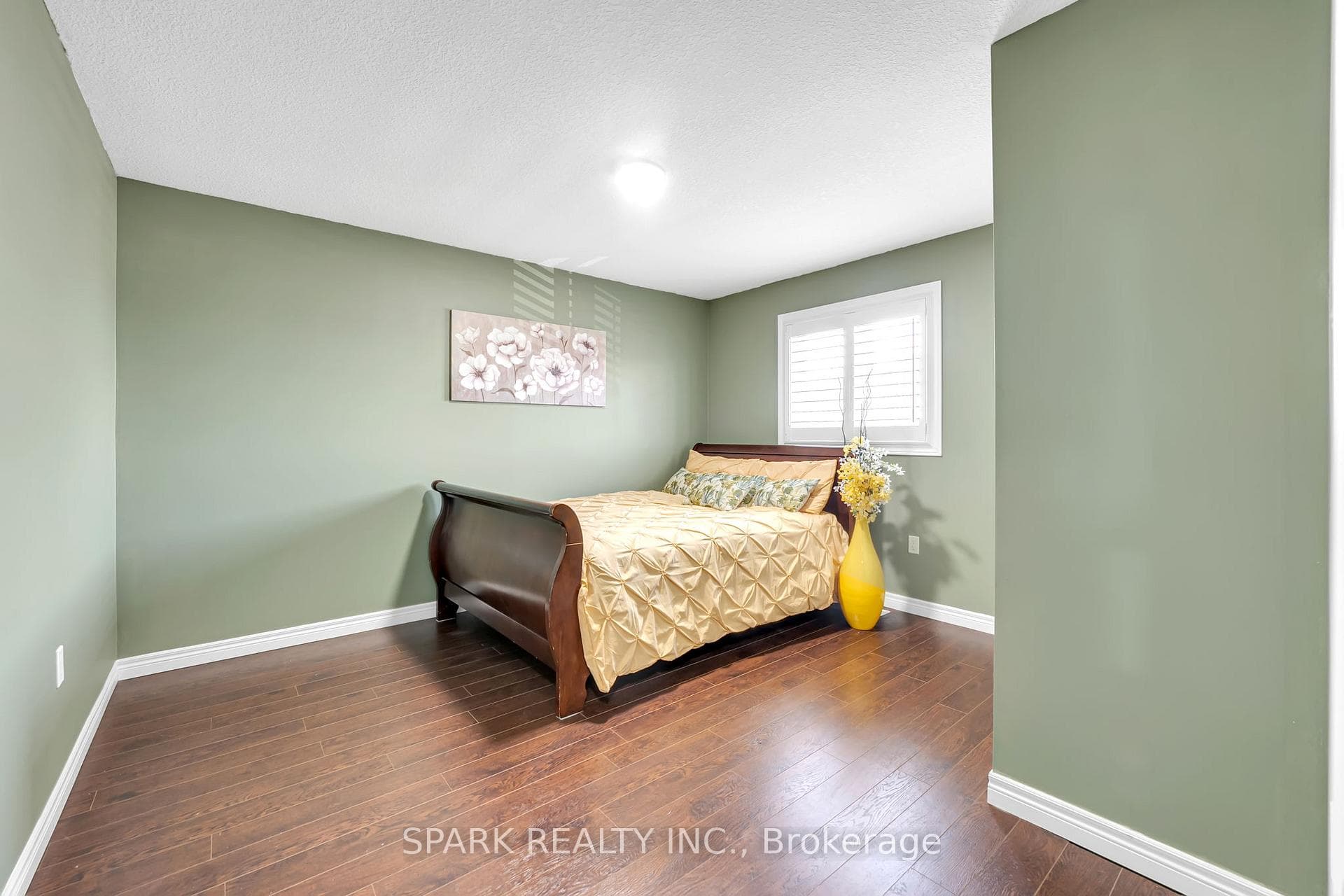 4 Cutts Crescent photo 16