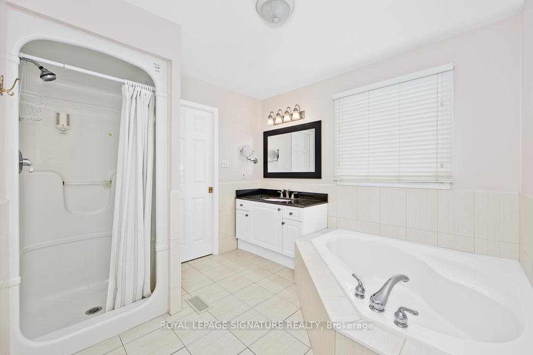 924 Windflower Place photo 33