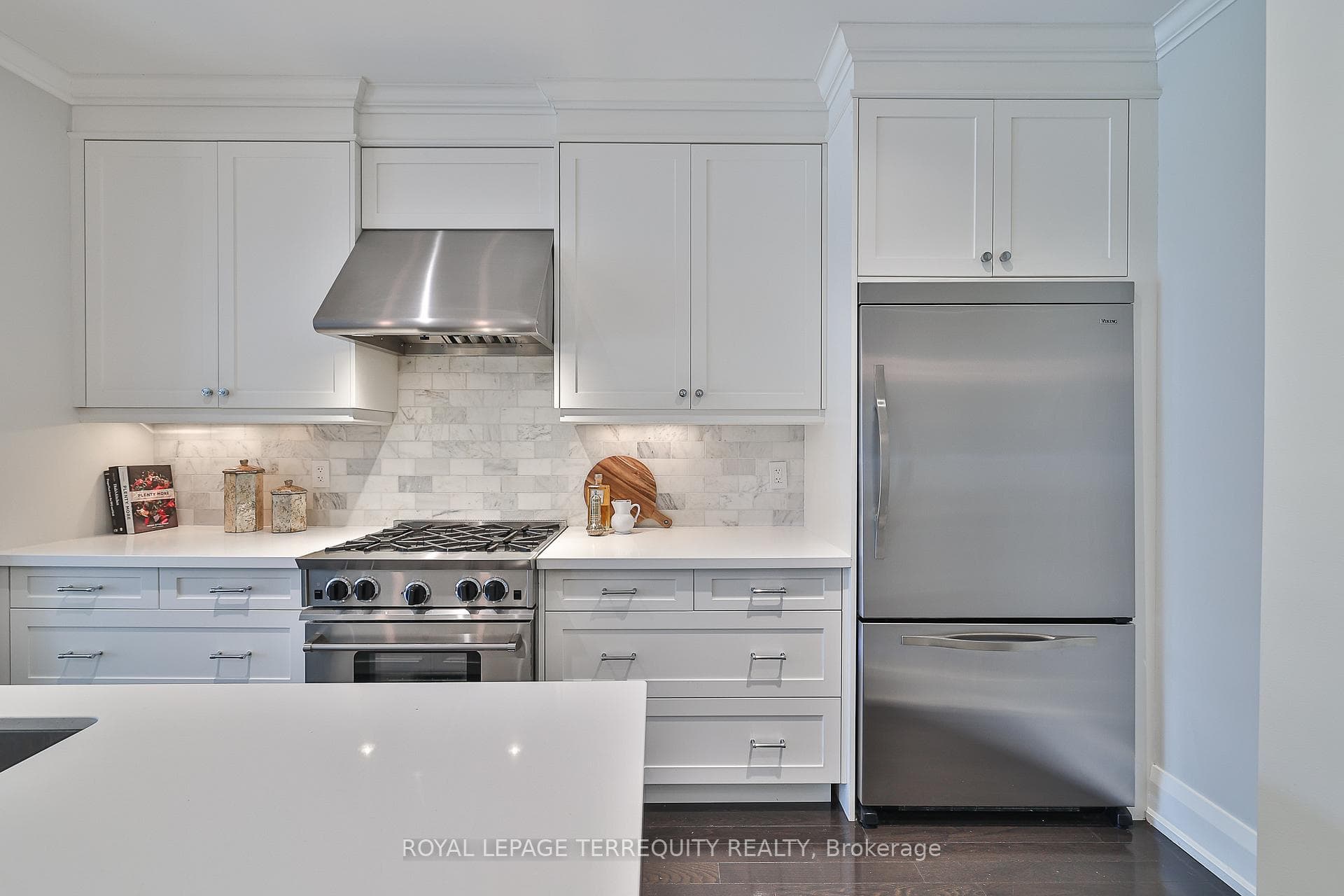 234 Glenrose Avenue photo 3