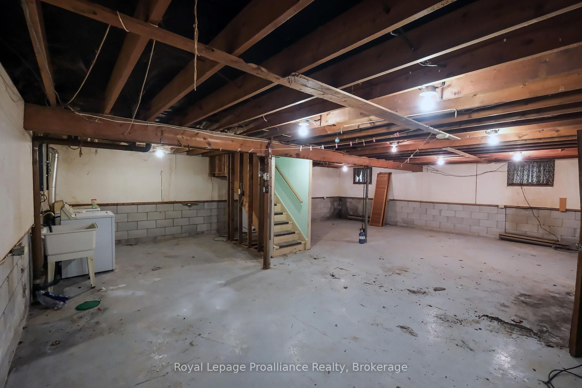 96 Prince Edward Street photo 12