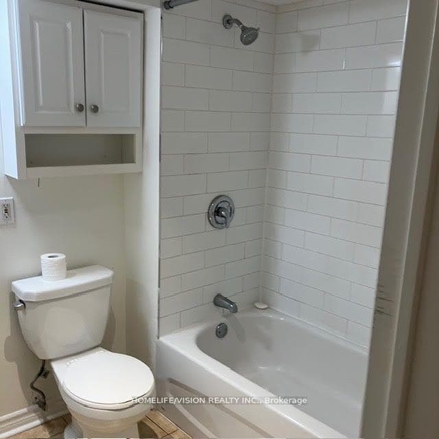 52 Farmcrest Drive Unit Lower photo 9