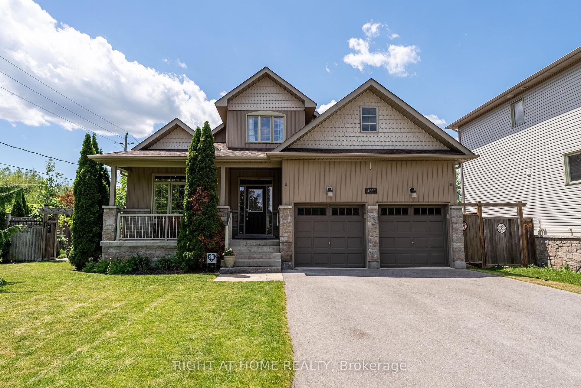 1660 Moyer Avenue photo 31