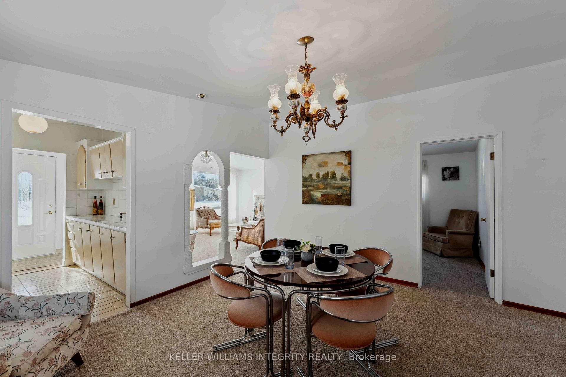 1035 Connery Avenue photo 8