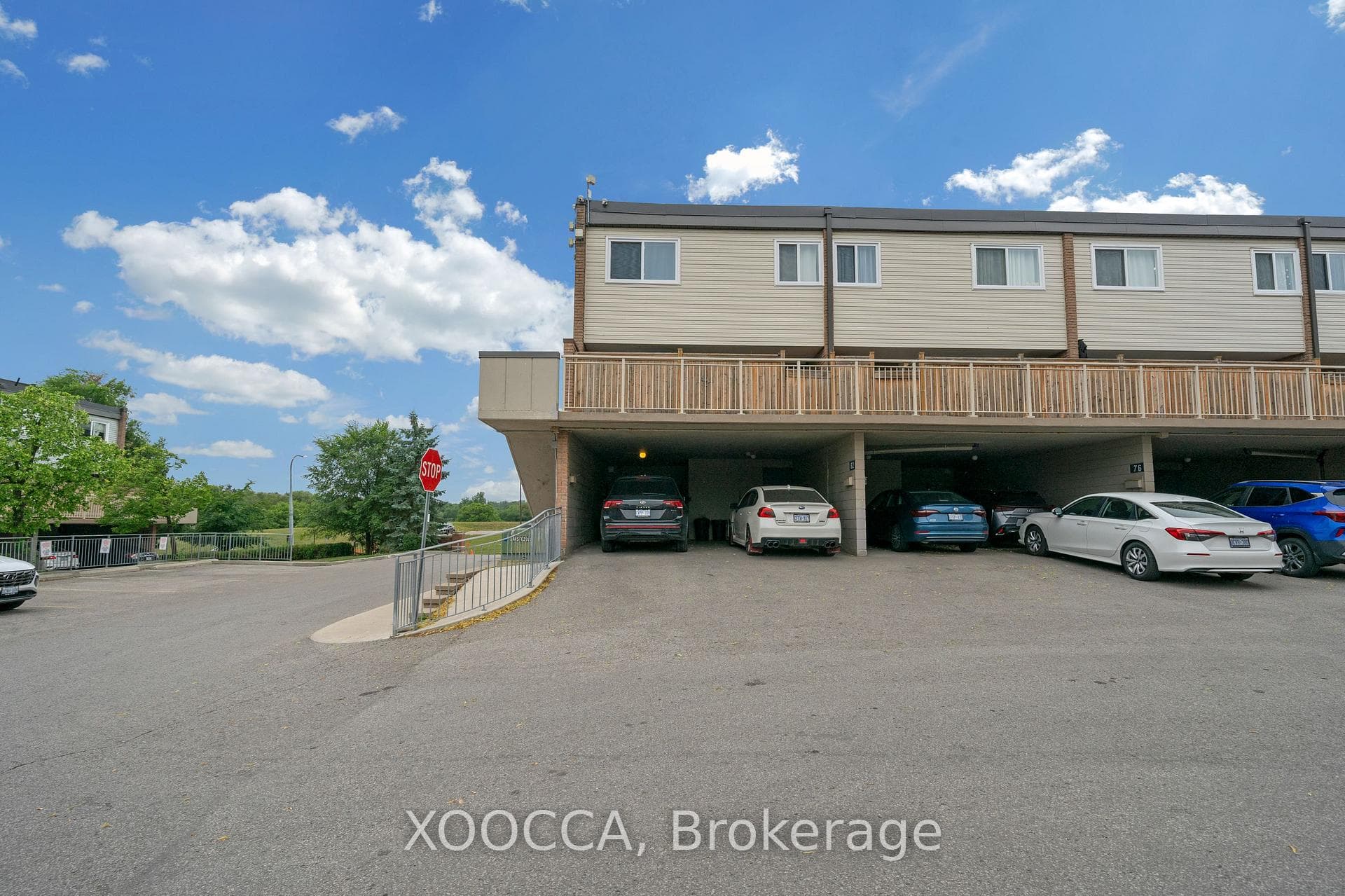 80 Springfair Avenue photo 35