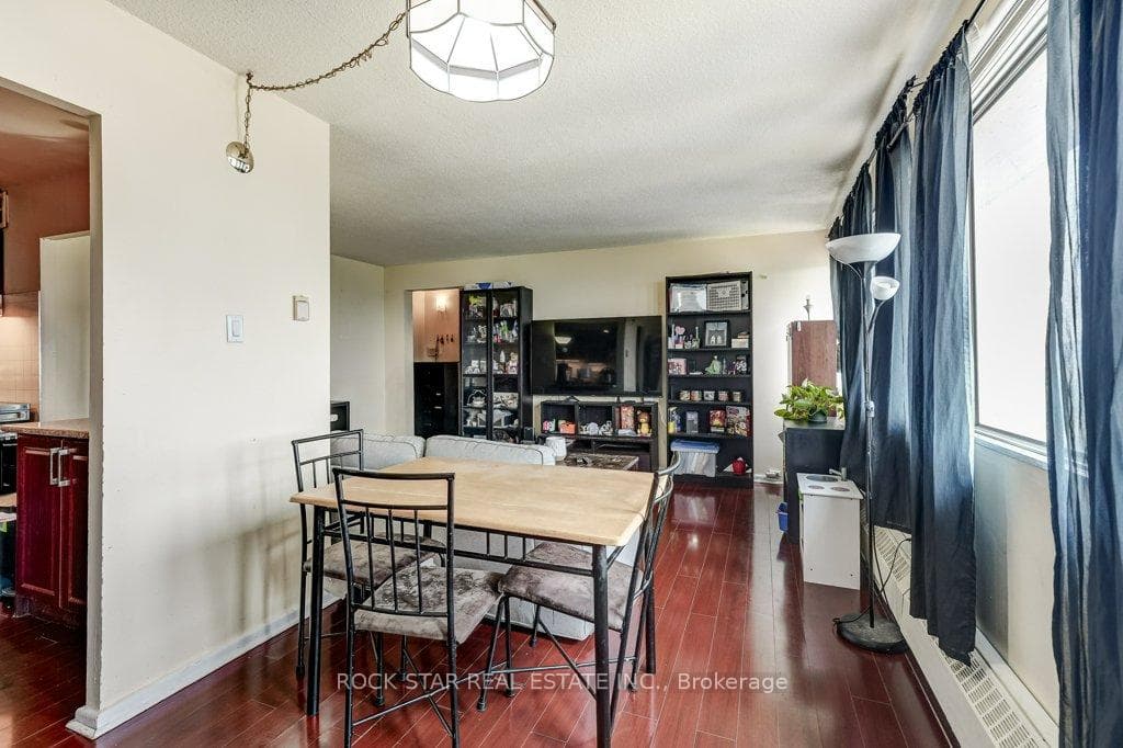 10 Sunny Glenway Unit 1711 photo 11