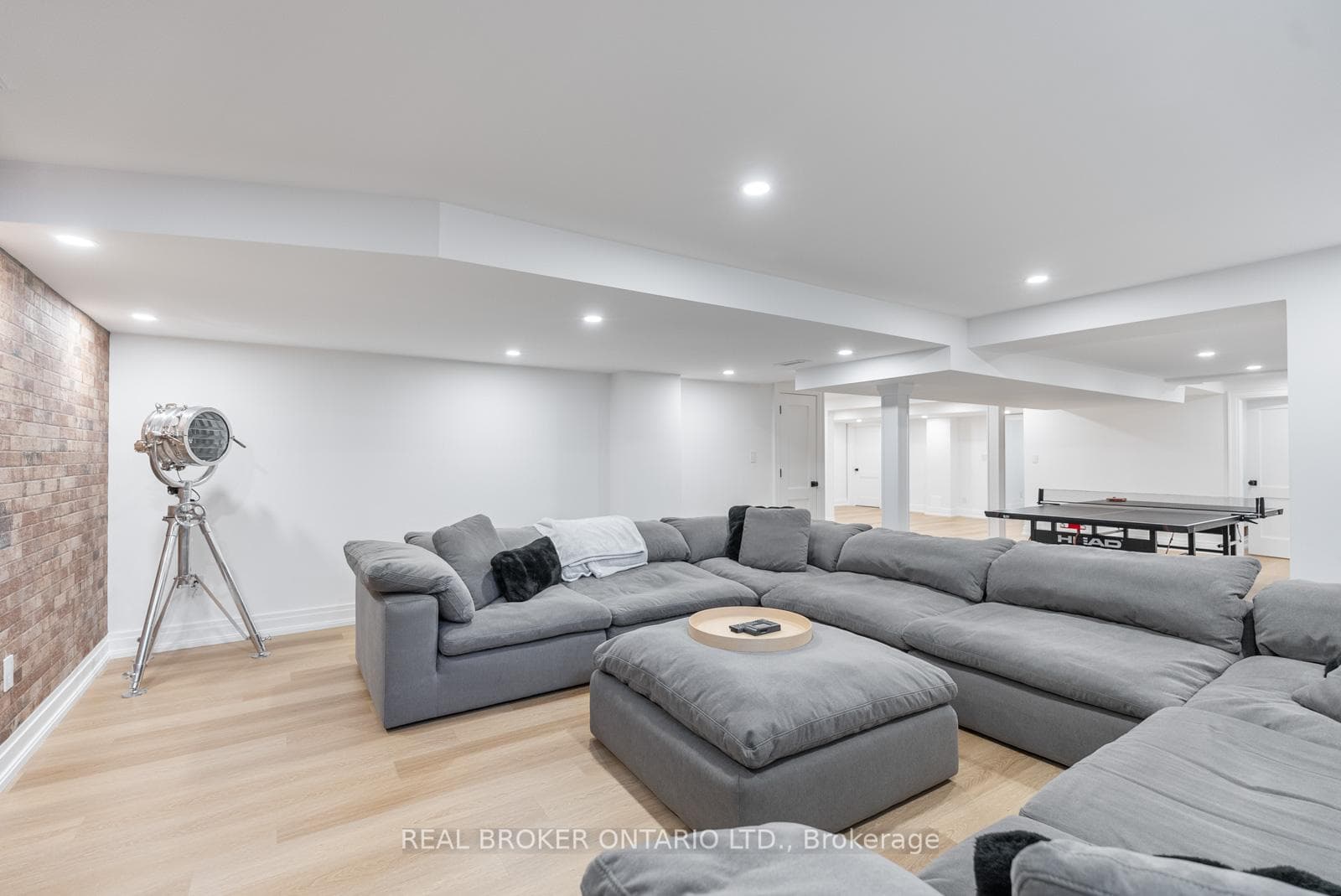 65 Whitburn Street photo 31