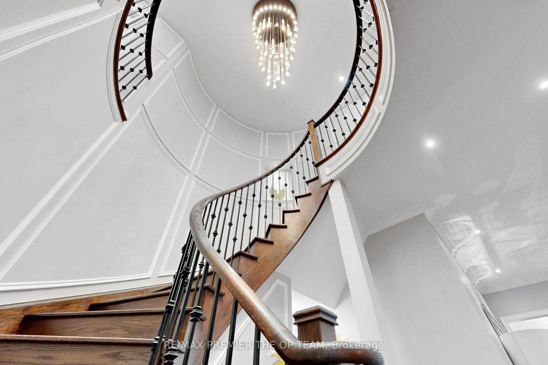 60 Chesney Crescent photo 22