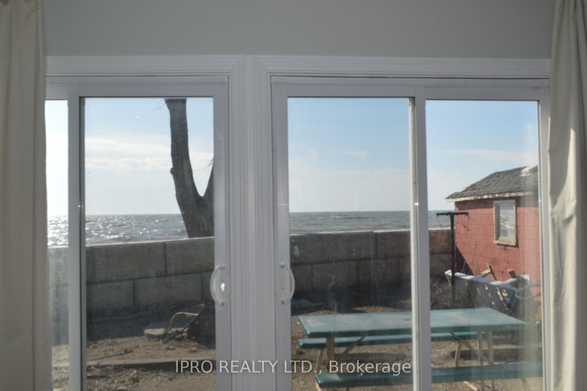 18212 Erie Shore Drive photo 14