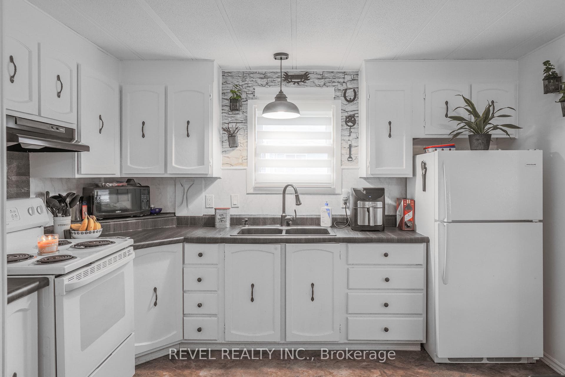 20 Homewood Avenue photo 16