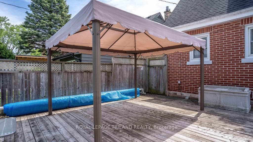 16 Pritchard Place photo 32
