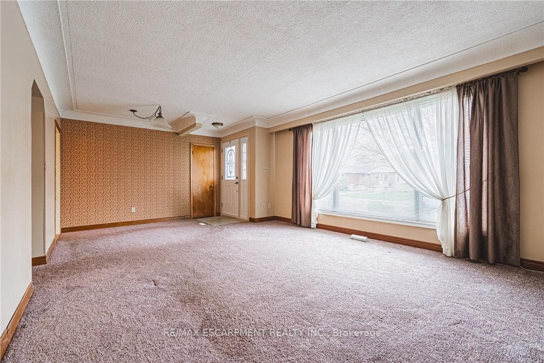 79 TERRACE Drive photo 6
