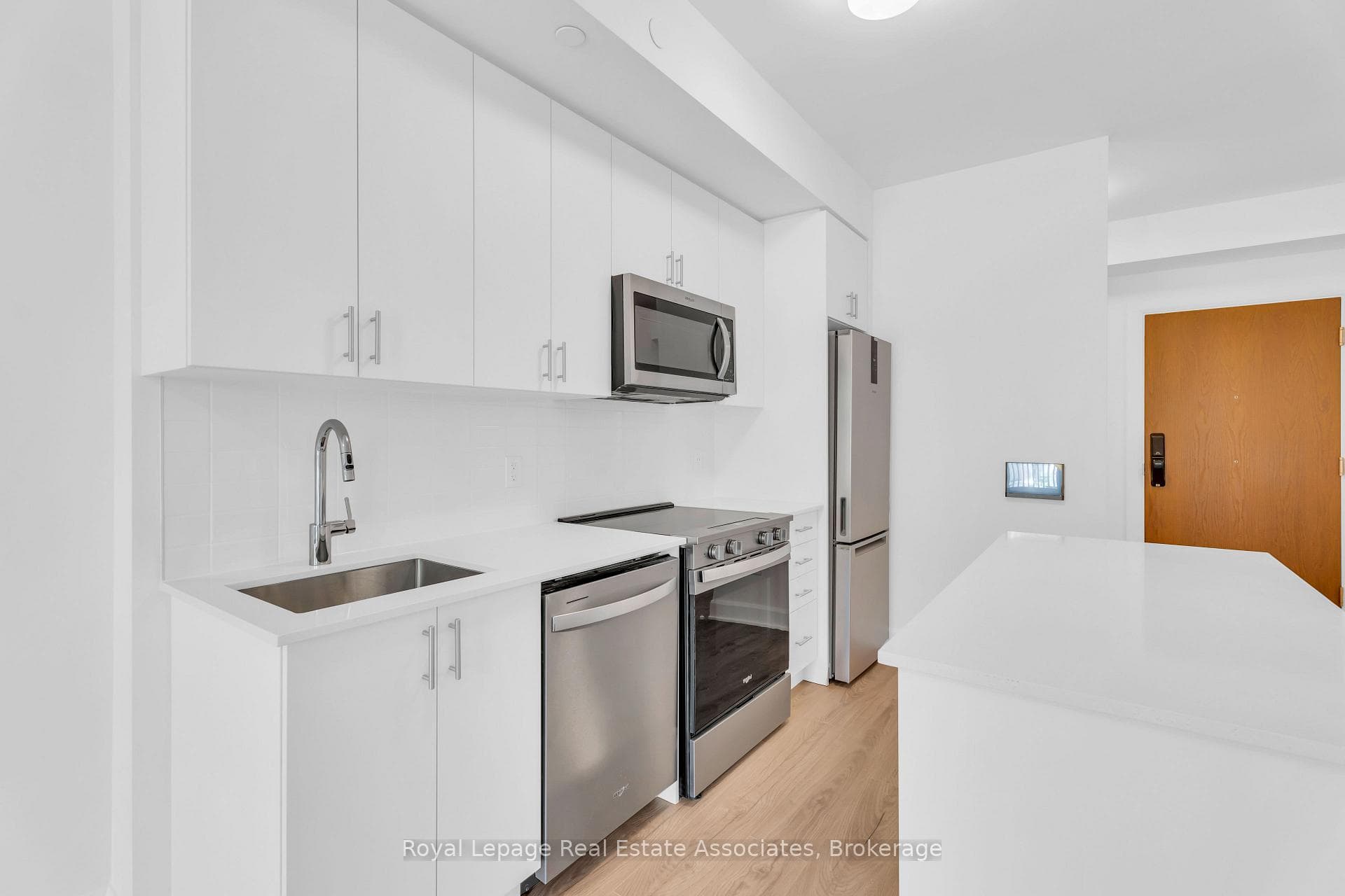 3240 William Coltson Avenue Unit 216 photo 8