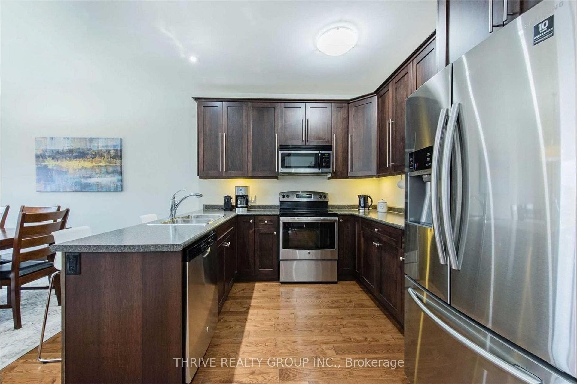 1043 Oakcrossing Gate photo 2