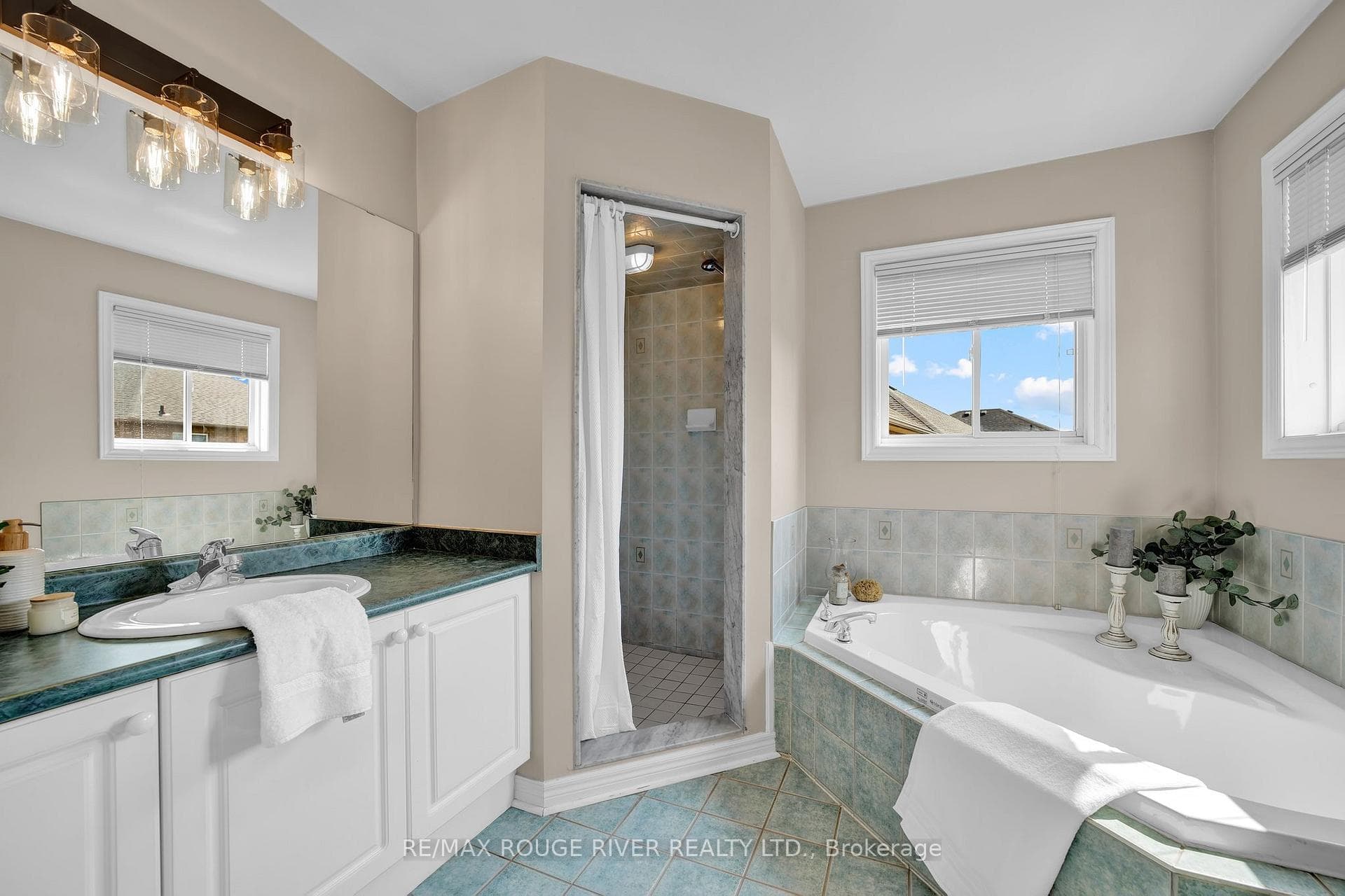 29 Huntington Crescent photo 25