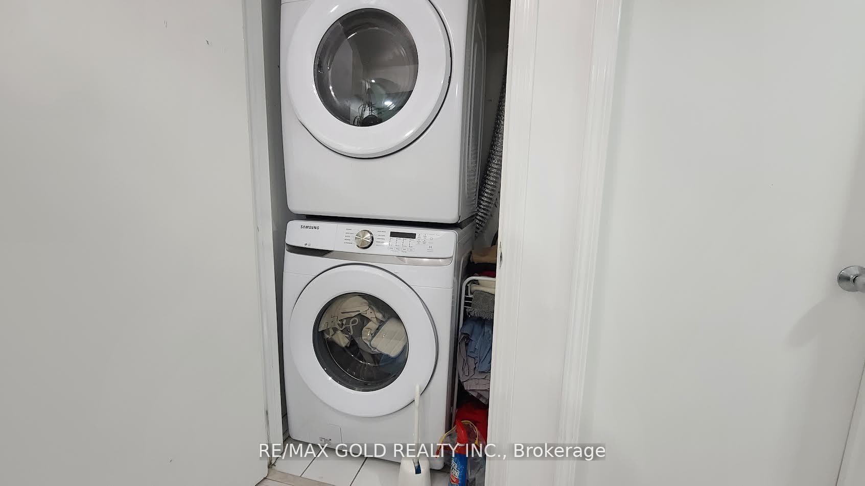 22 Laidlaw Street Unit 1207 photo 14