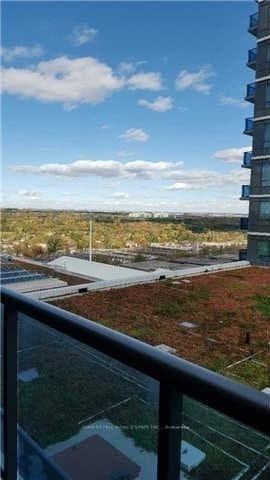 7165 Yonge Street Unit 1005 photo 15