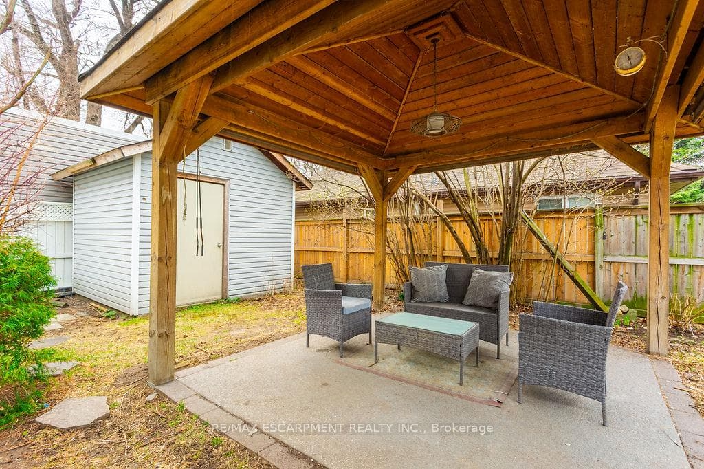 270 Beach Boulevard photo 38