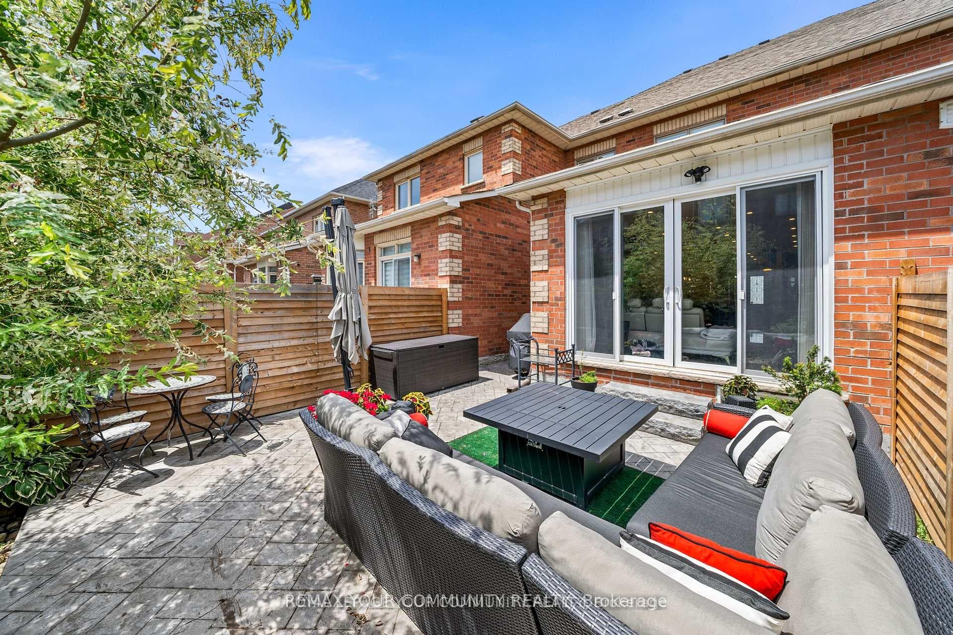 37 Copperstone Crescent photo 34