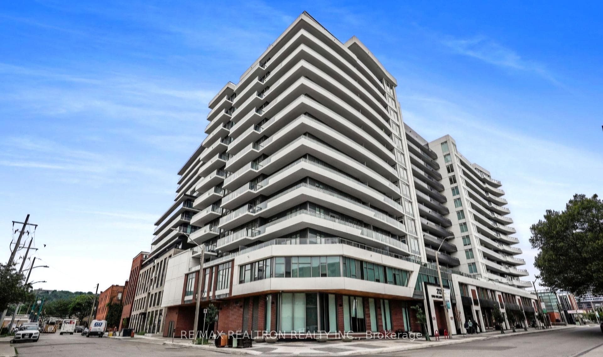 212 King William Street Unit 1317 photo 1