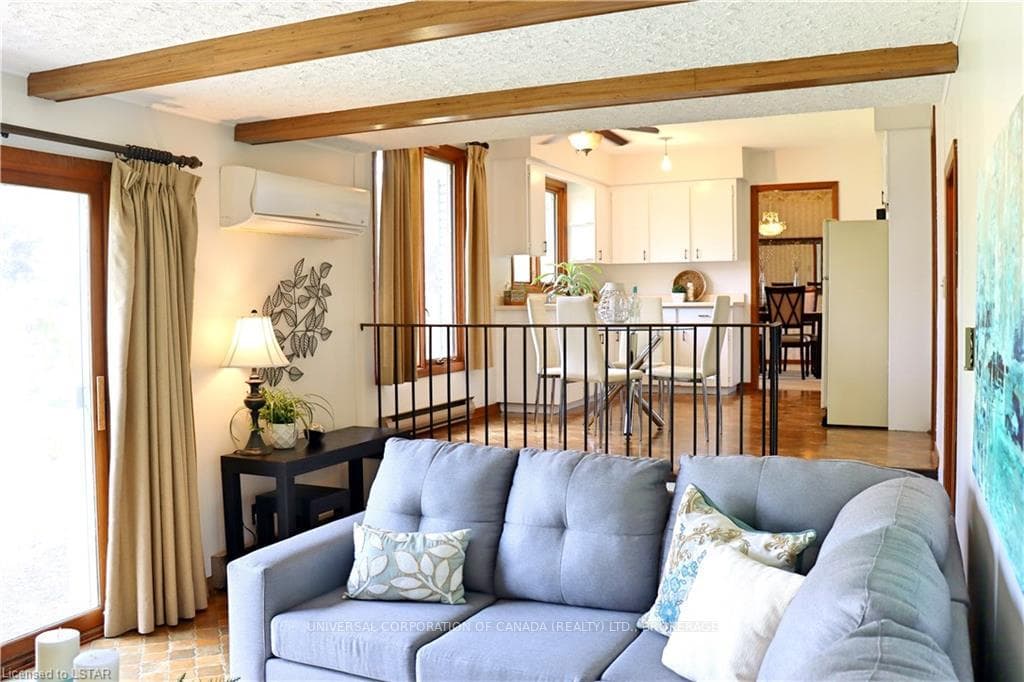 23 MOORE Avenue photo 14