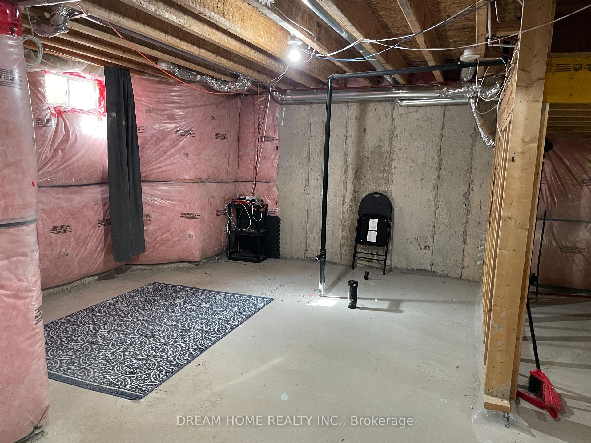 2 Larry Grove Way photo 21