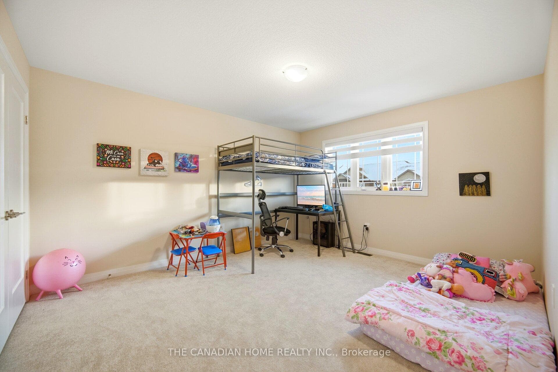 180 CITTADELLA Boulevard photo 34