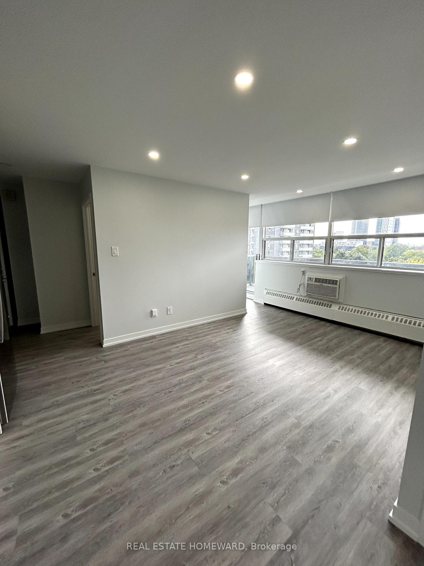 15 Walmer Road Unit 508 photo 11
